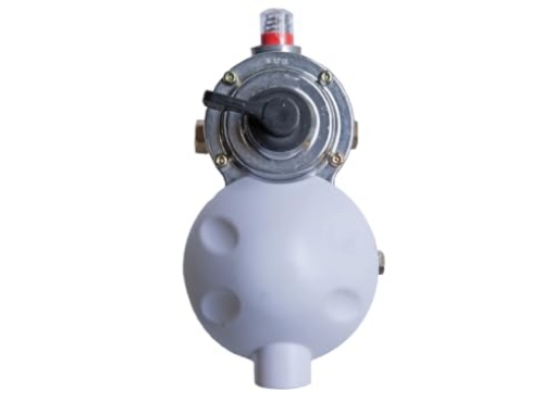 Picture of Mr. Heater, Inc. F273846 Mr. Heater F273846: Propane Auto-Changeover Two Stage Regulator - Replaces F273836 (EA)