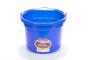 Picture of LITTLE GIANT LADDER SYSTEMS LLC P8FBBLUE6 Little Giant® Flat Back Plastic Animal Feed Bucket | Animal Feed Bucket with Metal Handle | Horse Stall Feeding and Watering Supplies (Blue, 8 Quart) (EA)