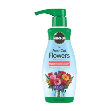 Picture of Miracle Gro 1015602 Miracle-Gro for Fresh Cut Flowers, Solution for Flower Bouquets, 8 oz. (EA)