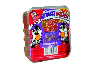 Picture of C&S PRODUCTS 100214565 C&S CS12527 11.75 Oz Berry Treat Suet (PK-12-EA)