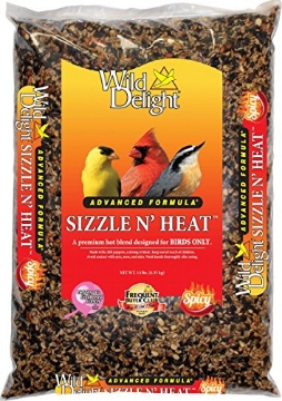 Picture of Wild Sales 372140 Wild Delight D&D Commodities Ltd Sizzlenheat Bird Food14# (PK-3-EA)